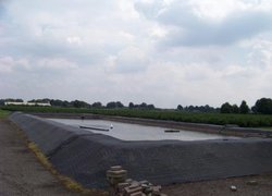 Басейн для поливної води в фірмі Driesvenplant